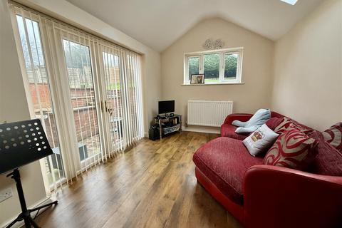 3 bedroom semi-detached house for sale, Edgecombe Drive, Darlington