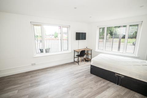1 bedroom house to rent, Raddlebarn Court, Selly Oak B29