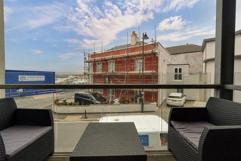 2 bedroom apartment to rent, Emma Place Ope, Plymouth