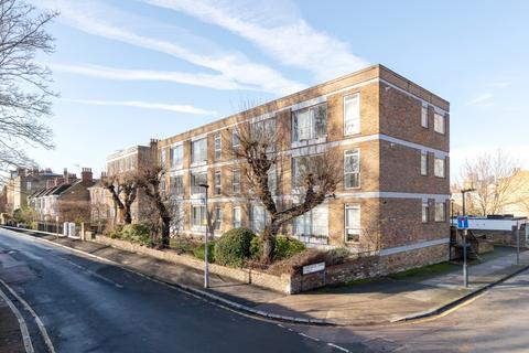 1 bedroom apartment for sale, Maze Hill Lodge, Park Vista London SE10