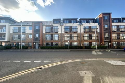 1 bedroom apartment to rent, The Waterfront, Hertford