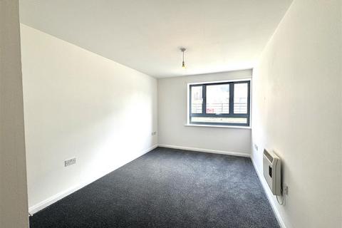 1 bedroom apartment to rent, The Waterfront, Hertford