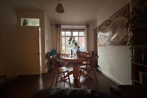 3 bedroom house to rent, Gristhorpe Road, Selly Oak B29