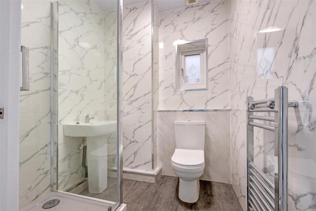 Three Ensuite.jpeg