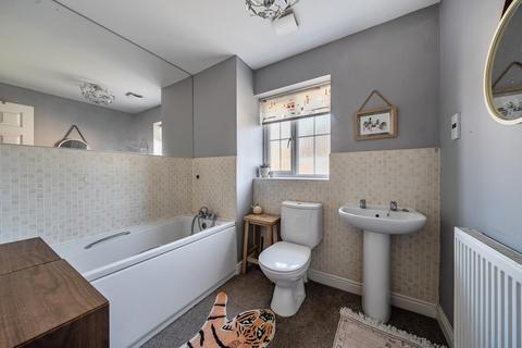 3 bedroom detached house for sale, Hornbeam Road, Trowbridge BA14