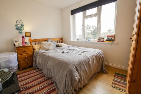 2 bedroom flat to rent, Blenheim Court, Harborne B17