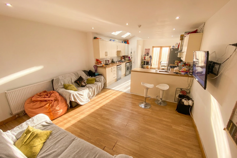 6 bedroom house to rent, Teignmouth Road - 6 bed, Selly Oak B29