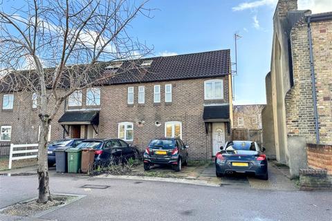 2 bedroom end of terrace house for sale, Crownfield Road, London