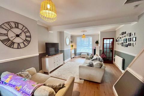2 bedroom terraced house for sale, Broad Street, Newport Pagnell
