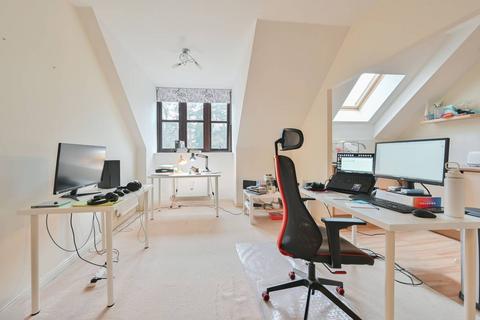 1 bedroom flat for sale, Silas Court, Watford, WD17