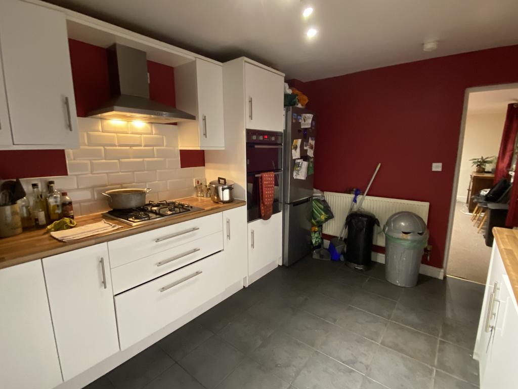 Kitchen c