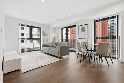 1 bedroom apartment to rent, Halcyon House, Eden Place, E16