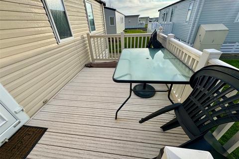 2 bedroom park home for sale, Hoburne Naish, Barton On Sea, Hampshire, BH25