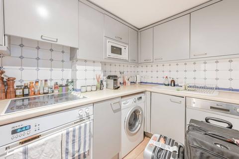 2 bedroom flat for sale, Beaufort Gardens, Knightsbridge, London, SW3