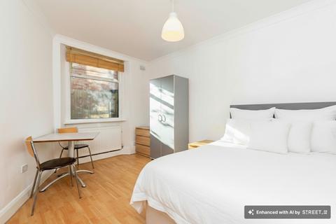 Studio to rent, Willesden Lane, London NW2