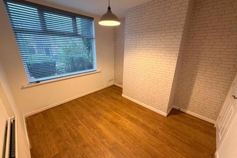 3 bedroom terraced house for sale, Turton Road, Bolton, Greater Manchester, BL2
