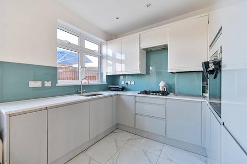 undefined, Stoneliegh Avenue, Worcester Park, KT4
