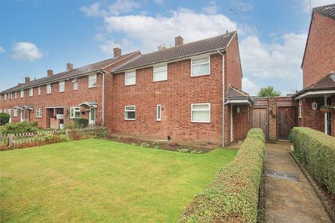 3 bedroom end of terrace house to rent, Talbot Road, Hatfield, AL10