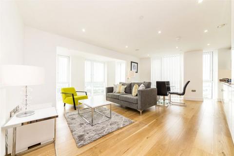 2 bedroom flat to rent, Sky View Tower, Stratford E15