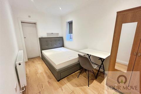 1 bedroom in a house share to rent, Baring Road, London SE12