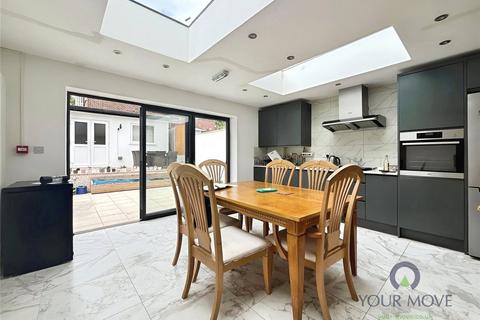 1 bedroom in a house share to rent, Baring Road, London SE12