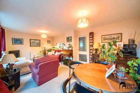 4 bedroom terraced house for sale, Belgrave Court, Sloane Walk, Croydon, CR0