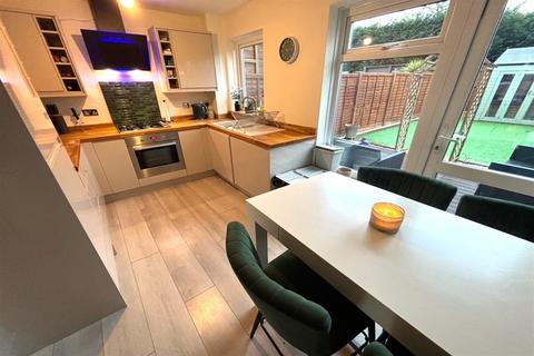 2 bedroom terraced house to rent, Crystal Way, Waterlooville, PO7