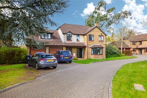 4 bedroom detached house to rent, Martinsyde, Woking, Surrey, GU22