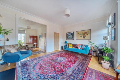 3 bedroom flat for sale, Thurlestone Road, London, SE27