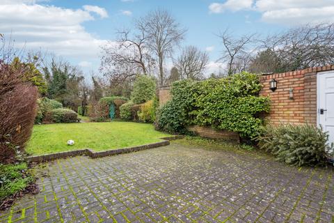 4 bedroom detached house for sale, Uxbridge Road, Pinner HA5