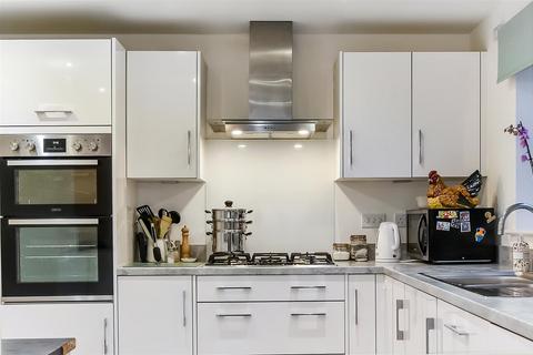 4 bedroom detached house for sale, Peckham Chase, Eastergate