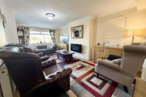 2 bedroom semi-detached bungalow for sale, Thirsk Drive, Kippax, Leeds