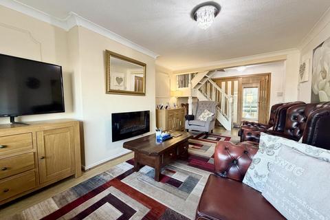 2 bedroom semi-detached bungalow for sale, Thirsk Drive, Kippax, Leeds