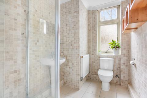 2 bedroom flat to rent, The Drive, Hove, BN3