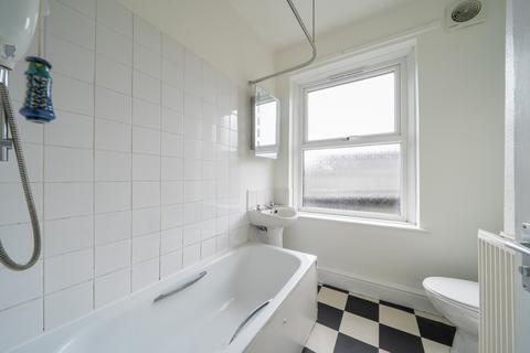 2 bedroom end of terrace house for sale, Upper Fountain Street, Sowerby Bridge, West Yorkshire, HX6