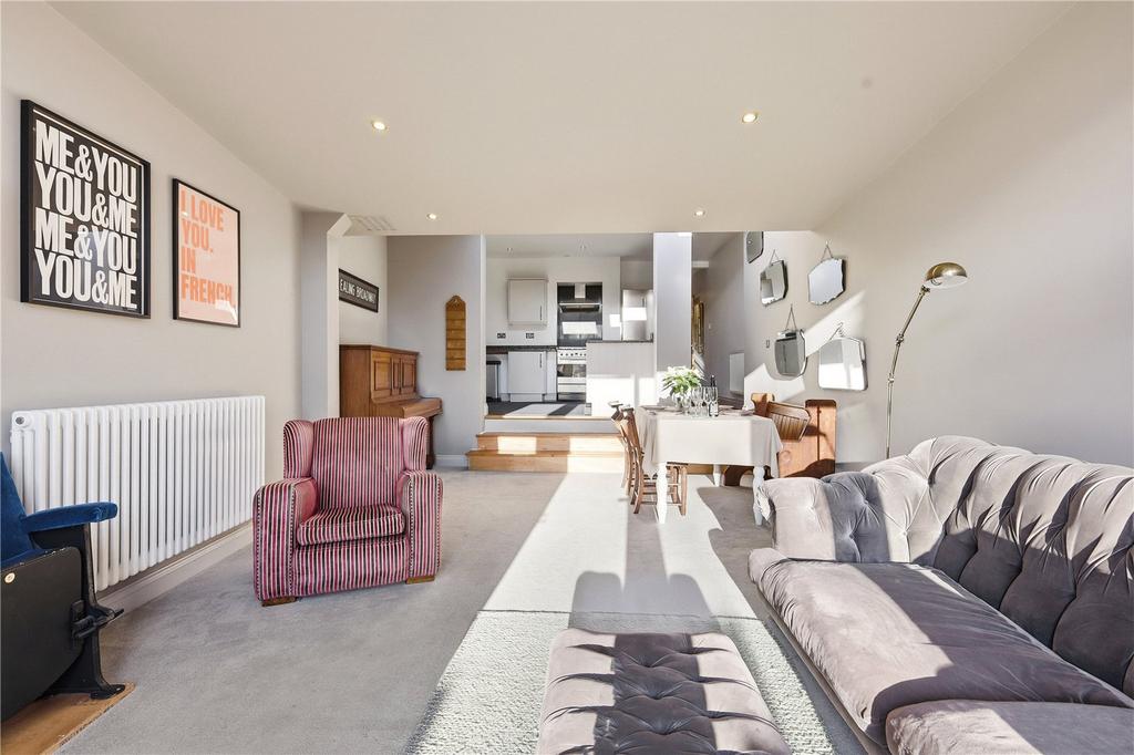 Dining/Family Rm