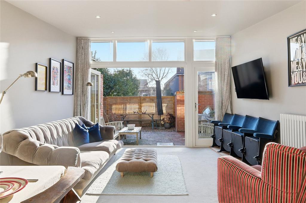 Dining/Family Rm