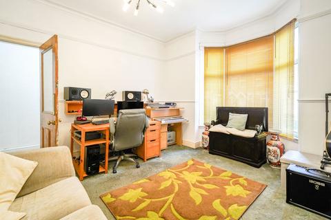 2 bedroom semi-detached house for sale, Warwick Road, Acocks Green