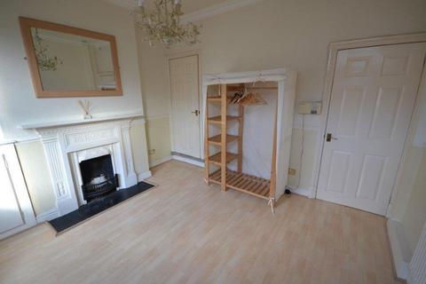 2 bedroom terraced house to rent, Oban Street, Leicester