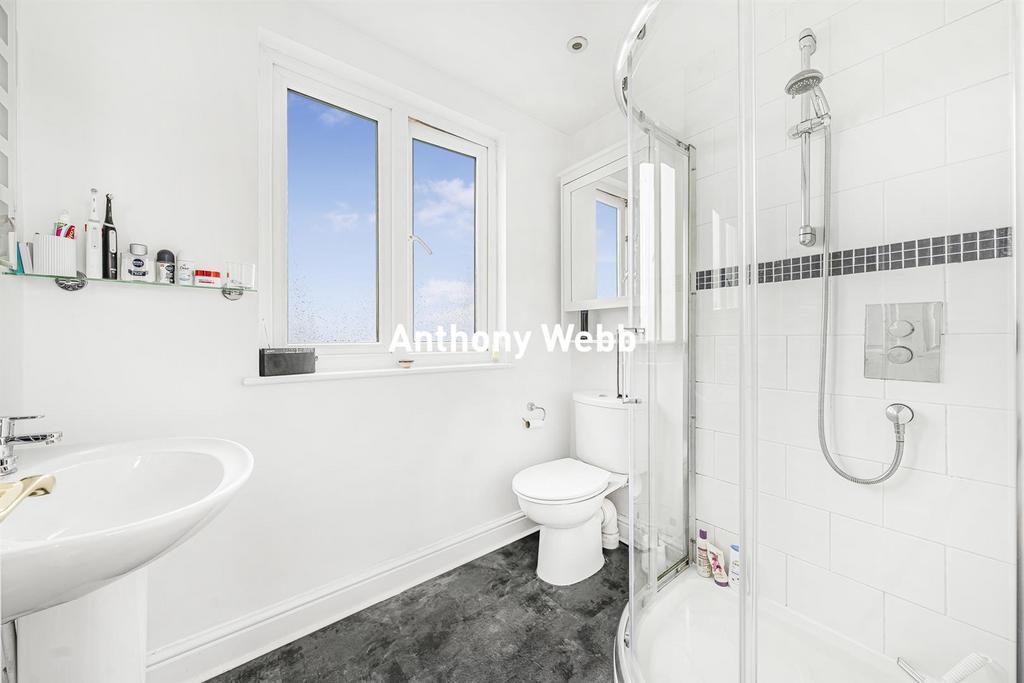 En-suite shower room
