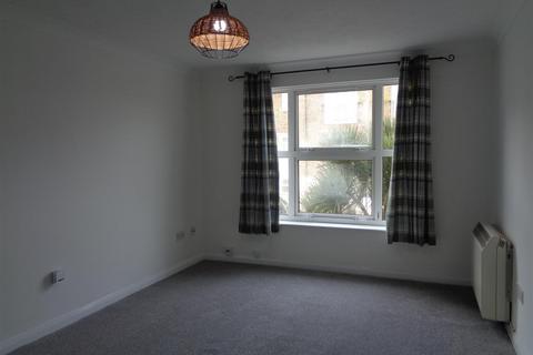 1 bedroom flat to rent, The Causeway, Seaford