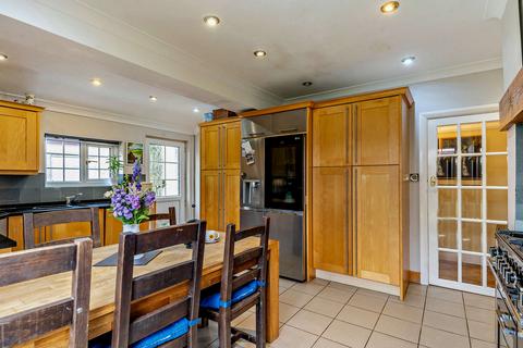 4 bedroom detached house for sale, Oswestry SY11