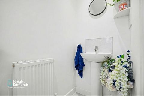 3 bedroom semi-detached house for sale, Honeysuckle Way, Coxheath, ME17