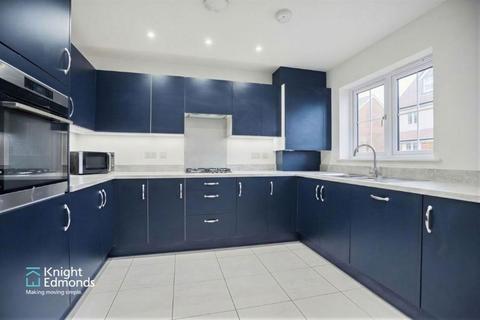 3 bedroom semi-detached house for sale, Honeysuckle Way, Coxheath, ME17