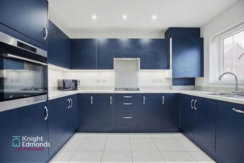3 bedroom semi-detached house for sale, Honeysuckle Way, Coxheath, ME17