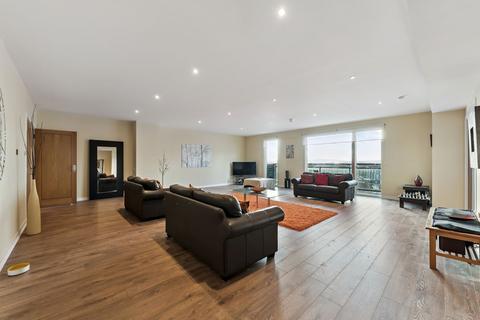 3 bedroom apartment for sale, Meadowside Quay Walk, Flat 8/2, Penthouse, Glasgow Harbour, Glasgow, G11 6AX