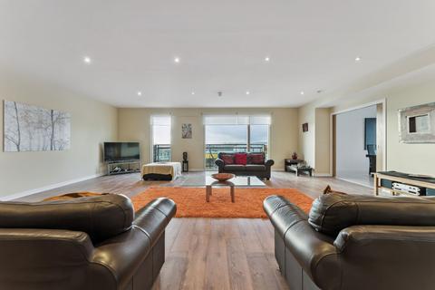 3 bedroom apartment for sale, Meadowside Quay Walk, Flat 8/2, Penthouse, Glasgow Harbour, Glasgow, G11 6AX