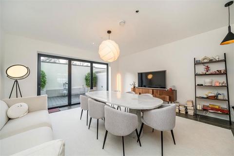 undefined, Mitre Mews, London SE13