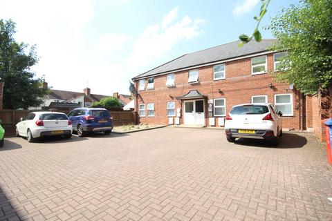 2 bedroom ground floor flat to rent, Moss Court, Wellington Street, Kettering, Northamptonshire, NN16