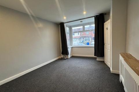 3 bedroom terraced house to rent, Corkland Street, Ashton-Under-Lyne